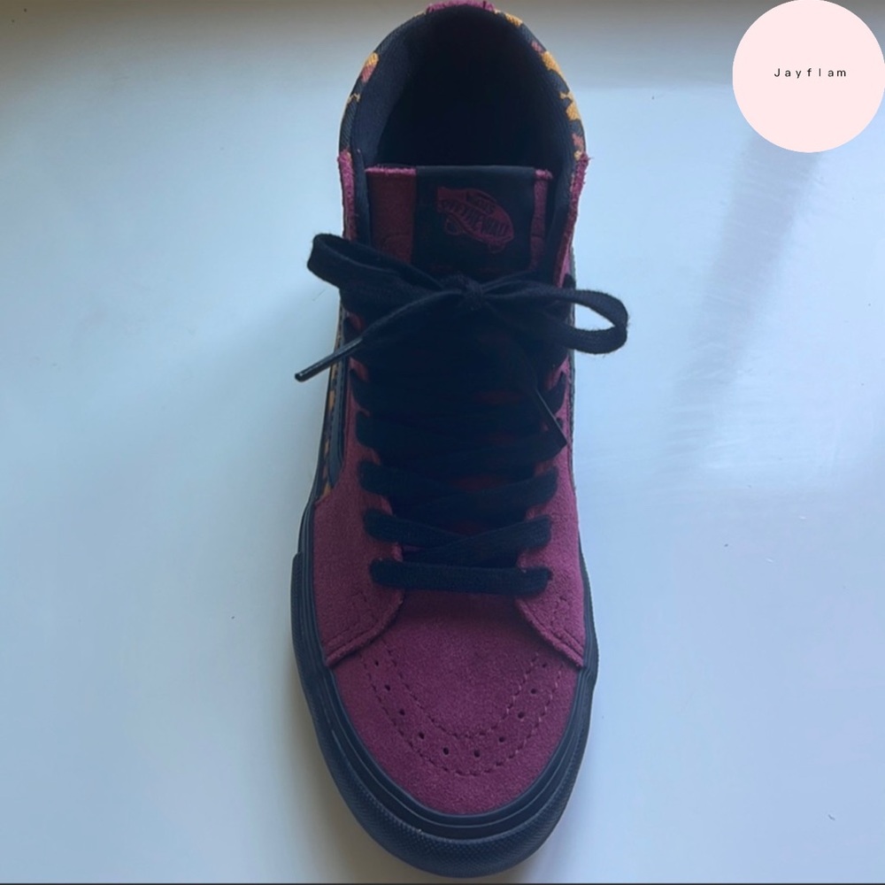 Vans ( Sk8-Hi Pro)